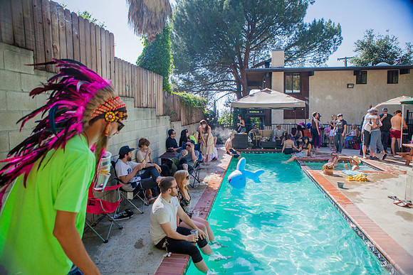 05-25-2013_mamma_grub_pool_party_157
