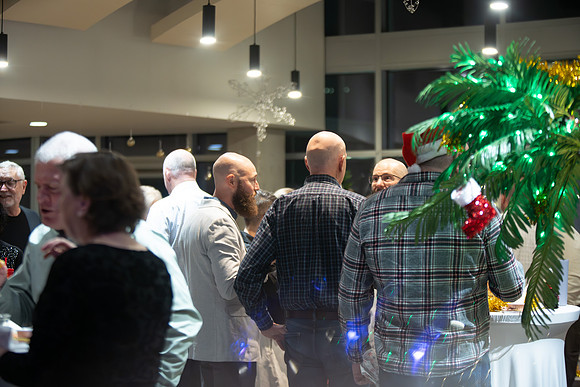 12-13-25-GlassHouse-robotphoto-32