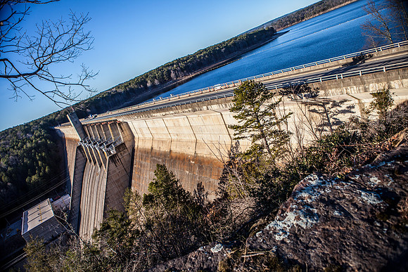 greers_ferry_dam1