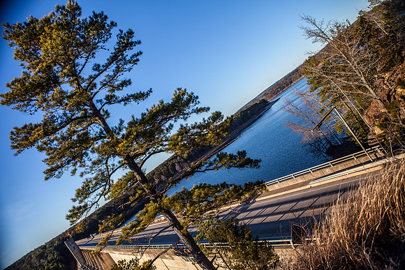 greers_ferry_dam3