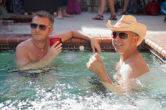 05-25-2013_mamma_grub_pool_party_143