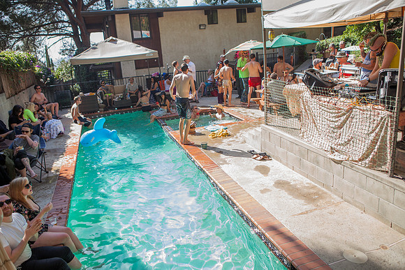 05-25-2013_mamma_grub_pool_party_150