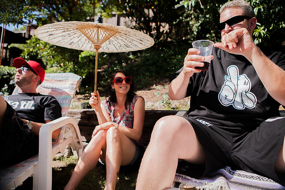 05-25-2013_mamma_grub_pool_party_105