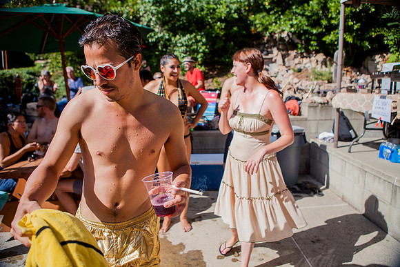05-25-2013_mamma_grub_pool_party_174