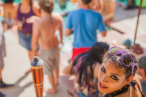 05-25-2013_mamma_grub_pool_party_81