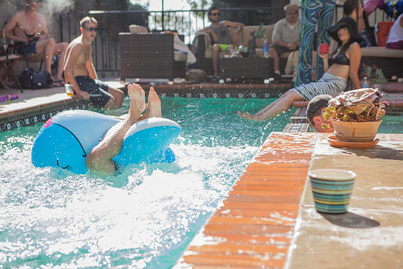 05-25-2013_mamma_grub_pool_party_148