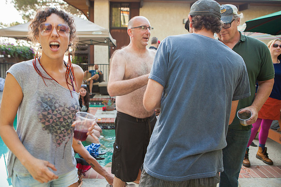 05-25-2013_mamma_grub_pool_party_27