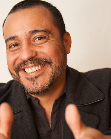 01.07.2014_ricardo_headshot_14
