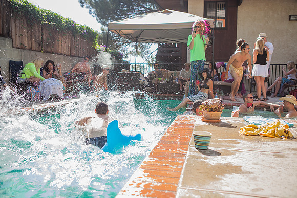 05-25-2013_mamma_grub_pool_party_146