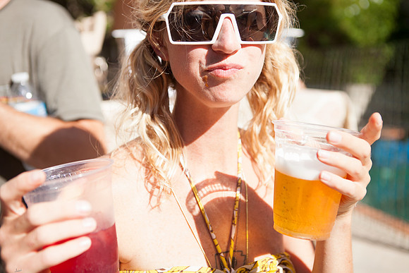 05-25-2013_mamma_grub_pool_party_212